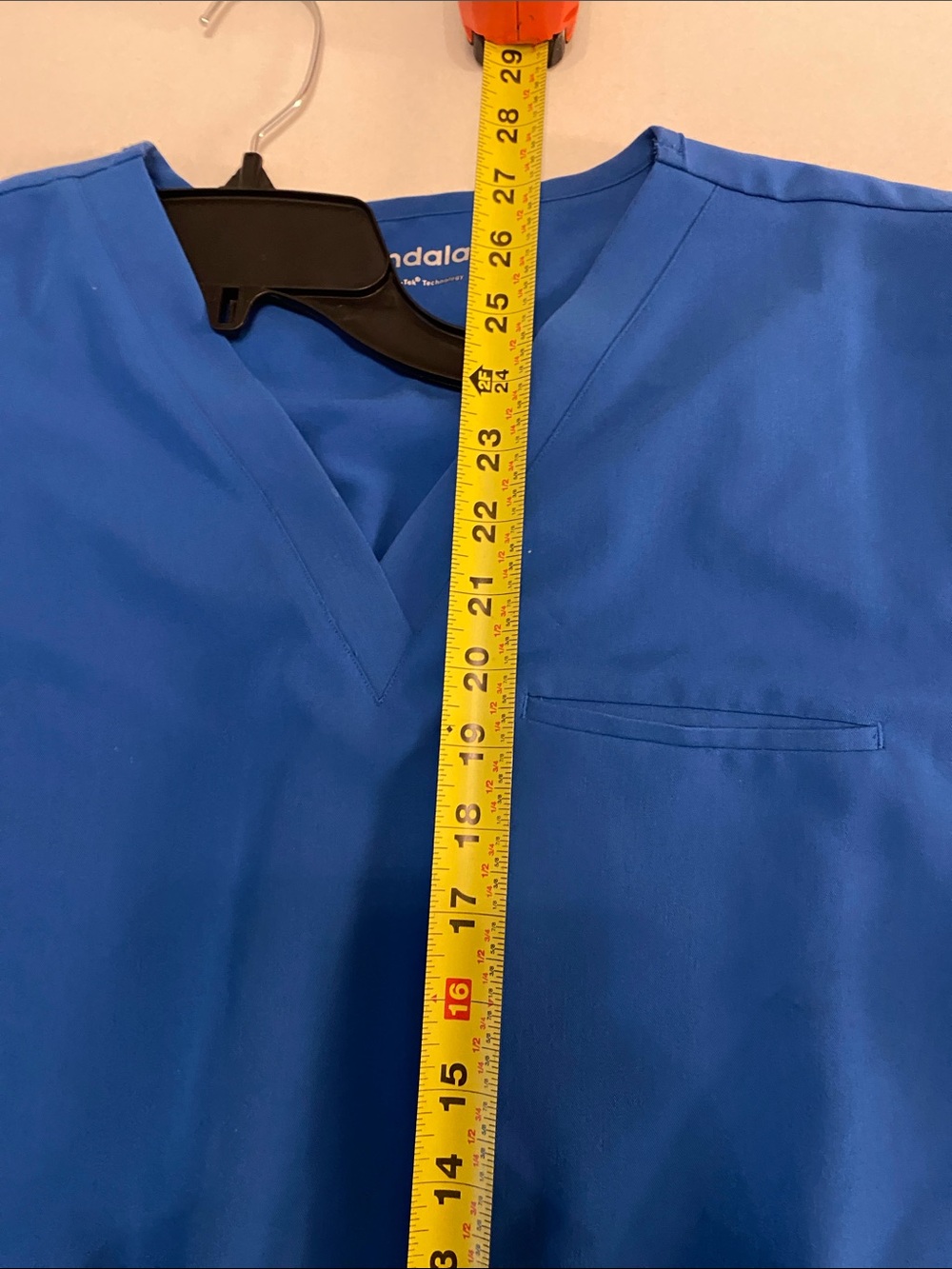 Mandala Men's V-Neck Scrub Set in Royal Blue - Picture 12 of 16